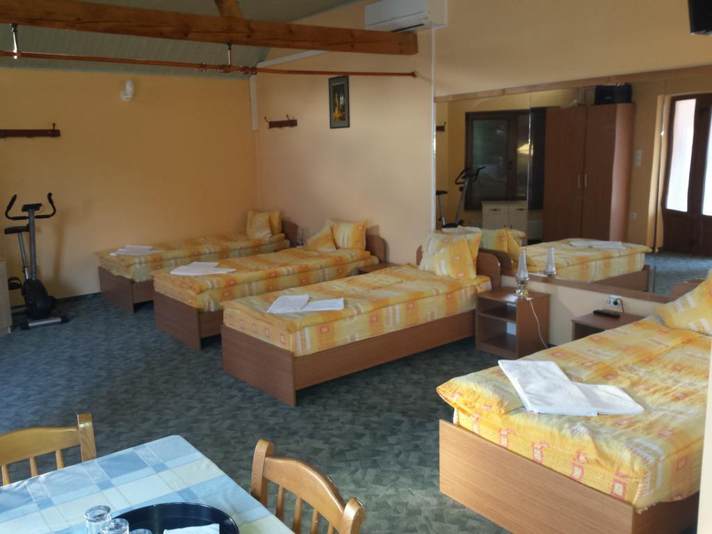 Pension Tip-Top Târgu-Mureş Habitación foto